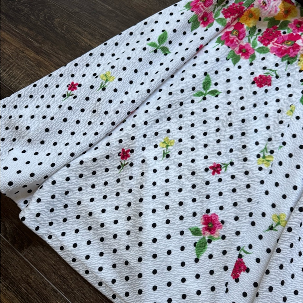 NWT ELLE Floral Dress - Picture 6 of 8